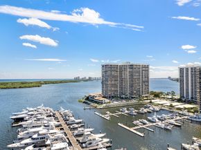 100 Lakeshore Drive 454, North Palm Beach FL 33408