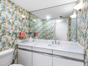 100 Lakeshore Drive 454, North Palm Beach FL 33408