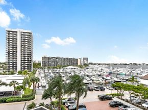 100 Lakeshore Drive 454, North Palm Beach FL 33408