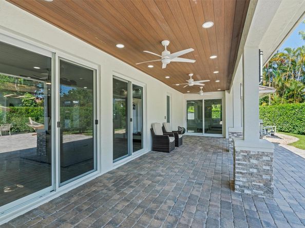 15995 Meadow Wood Drive, Wellington FL 33414