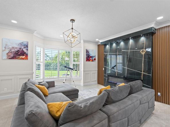 15995 Meadow Wood Drive, Wellington FL 33414