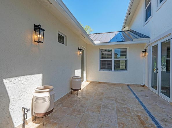 15995 Meadow Wood Drive, Wellington FL 33414