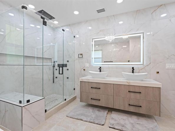 15995 Meadow Wood Drive, Wellington FL 33414