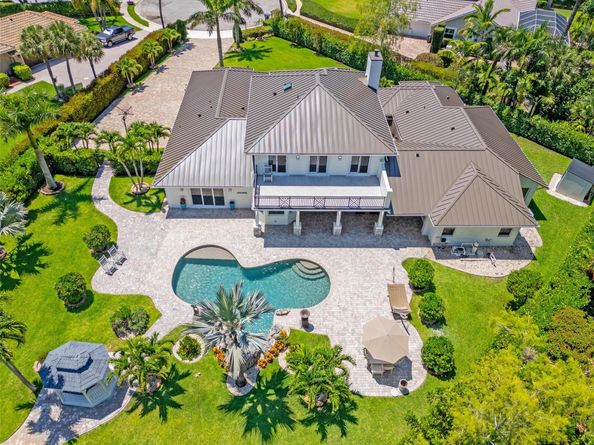 15995 Meadow Wood Drive, Wellington FL 33414