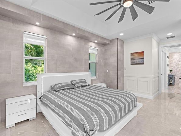 15995 Meadow Wood Drive, Wellington FL 33414