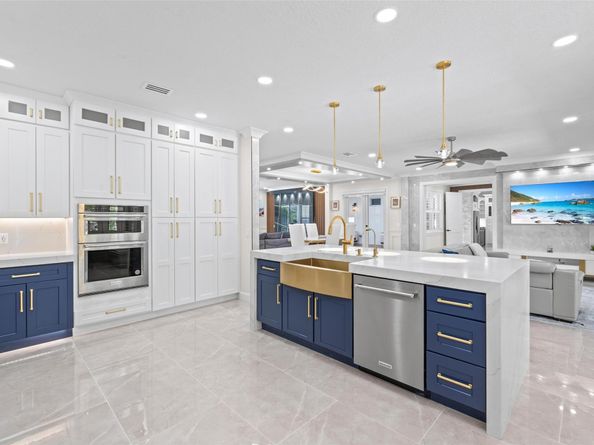 15995 Meadow Wood Drive, Wellington FL 33414