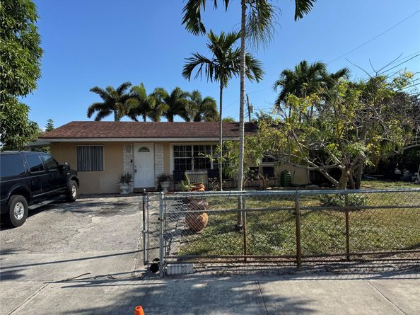 500 NE 59th St, Oakland Park FL 33334