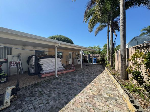 500 NE 59th St, Oakland Park FL 33334