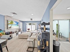 9302 SW 5th St B, Boca Raton FL 33428