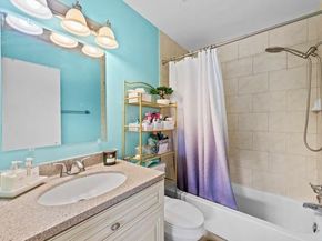 9302 SW 5th St B, Boca Raton FL 33428