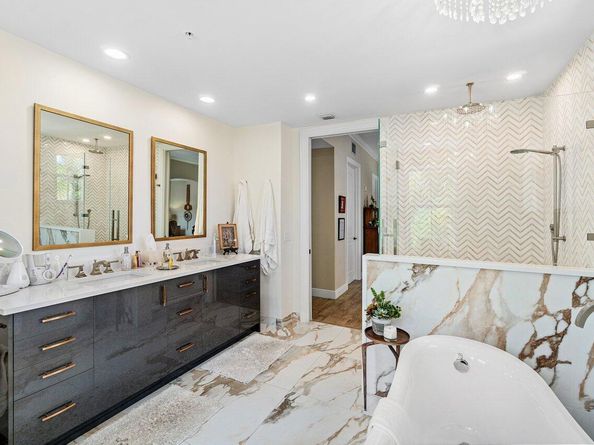 200 NE 2nd Avenue 211, Delray Beach FL 33444