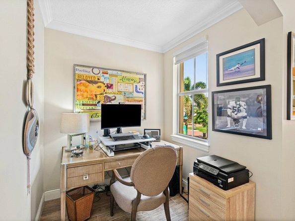 200 NE 2nd Avenue 211, Delray Beach FL 33444