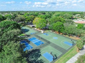 3609 Heron Ridge Ln, Weston FL 33331