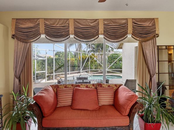 216 Cypress Trace, Royal Palm Beach FL 33411