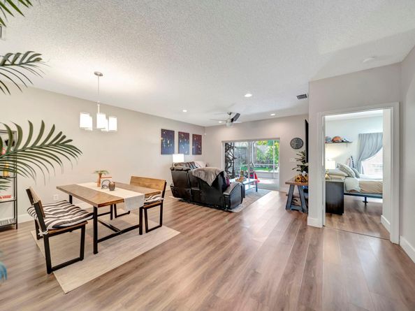 4746 SW 12th Pl, Deerfield Beach FL 33442