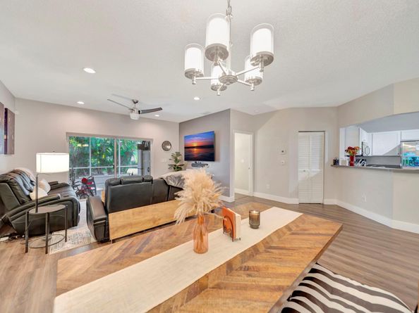 4746 SW 12th Pl, Deerfield Beach FL 33442