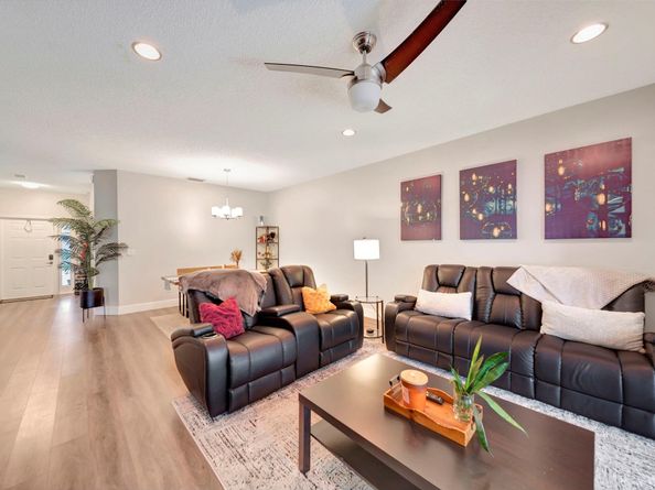 4746 SW 12th Pl, Deerfield Beach FL 33442