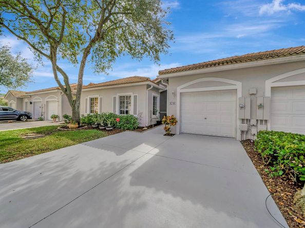 4746 SW 12th Pl, Deerfield Beach FL 33442