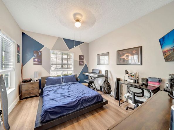 4746 SW 12th Pl, Deerfield Beach FL 33442