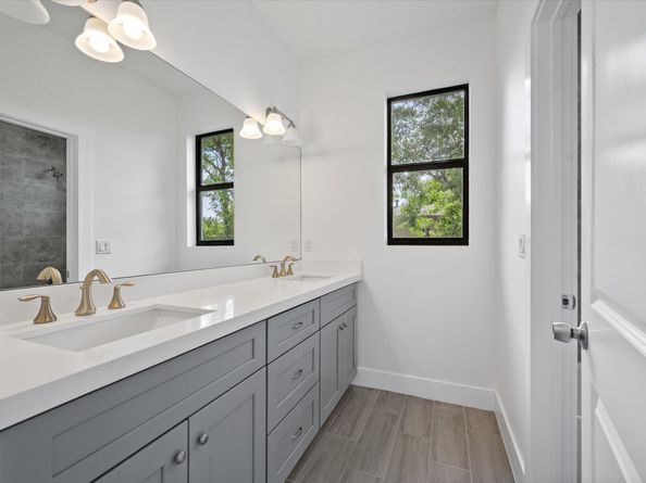 1580 W 32nd Street, Riviera Beach FL 33404