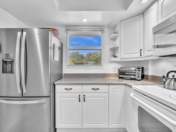 109 Royal Park Dr 2F, Oakland Park FL 33309