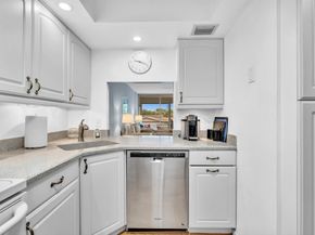 109 Royal Park Dr 2F, Oakland Park FL 33309