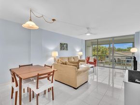 109 Royal Park Dr 2F, Oakland Park FL 33309