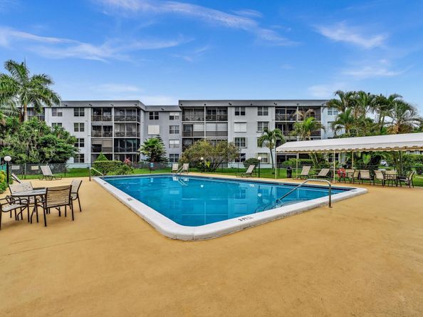 109 Royal Park Dr 2F, Oakland Park FL 33309