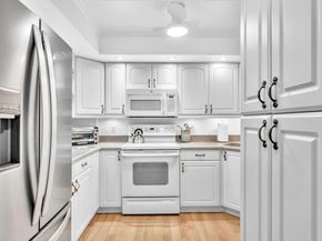 109 Royal Park Dr 2F, Oakland Park FL 33309