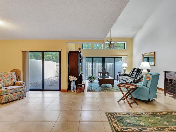 1400 NW 9th Avenue B13, Boca Raton FL 33486