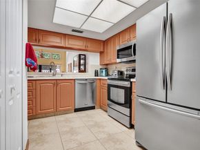 1400 NW 9th Avenue B13, Boca Raton FL 33486