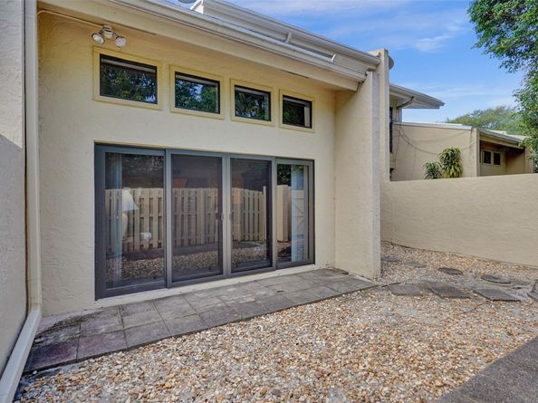 1400 NW 9th Avenue B13, Boca Raton FL 33486