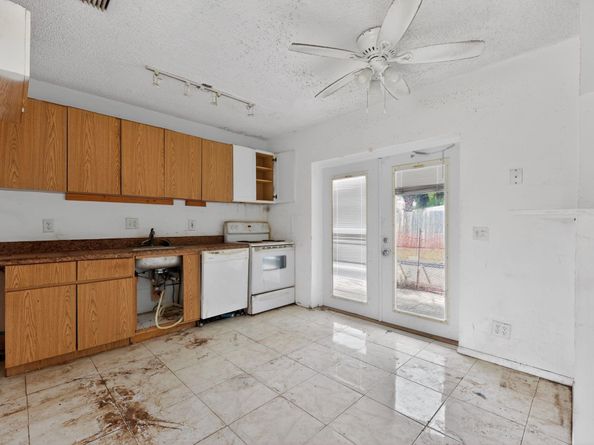 1901 NW 1st Ave, Pompano Beach FL 33060