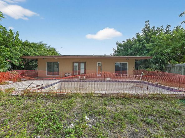 1901 NW 1st Ave, Pompano Beach FL 33060