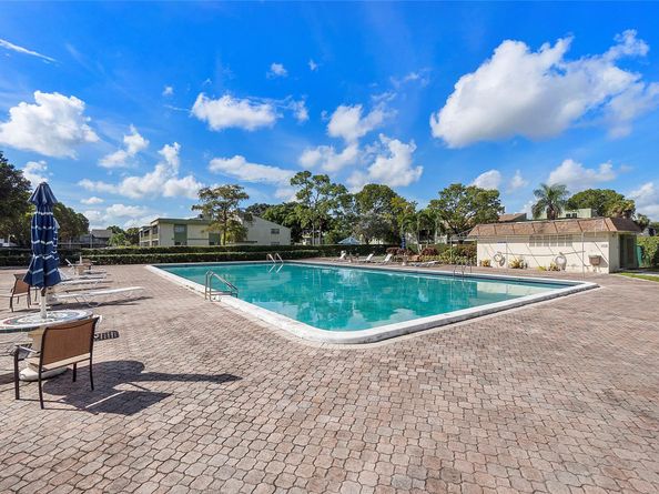 4152 NW 90th Ave 206, Coral Springs FL 33065