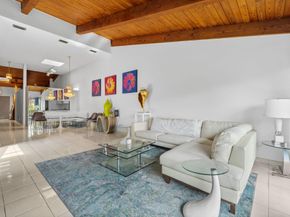 2679 S Parkview Dr 2679, Hallandale Beach FL 33009