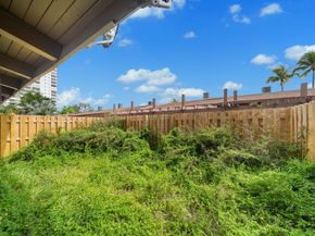 2679 S Parkview Dr 2679, Hallandale Beach FL 33009