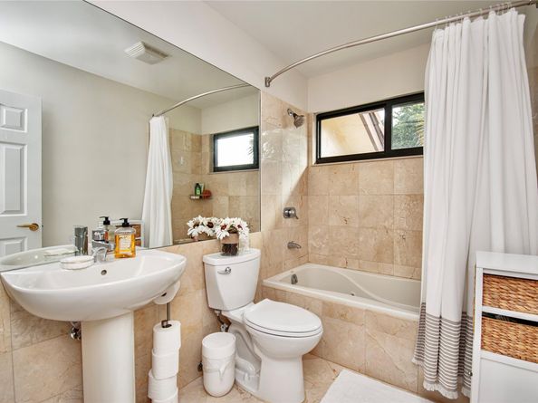 21694 Town Place Dr, Boca Raton FL 33433