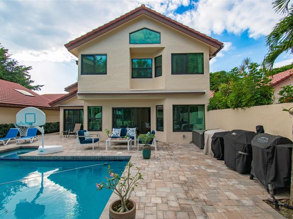 21694 Town Place Dr, Boca Raton FL 33433