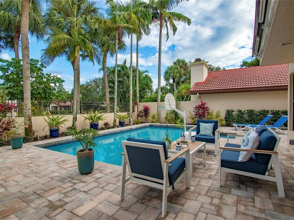 21694 Town Place Dr, Boca Raton FL 33433