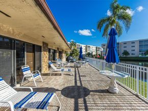 414 SE 10th St 302, Dania Beach FL 33004