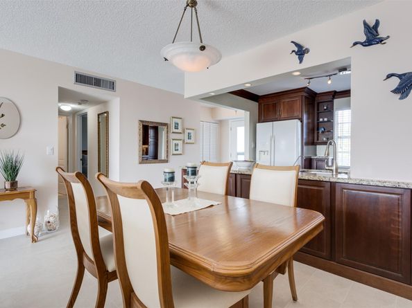 414 SE 10th St 302, Dania Beach FL 33004