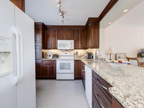 414 SE 10th St 302, Dania Beach FL 33004