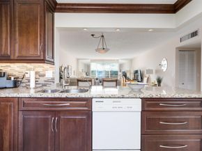 414 SE 10th St 302, Dania Beach FL 33004