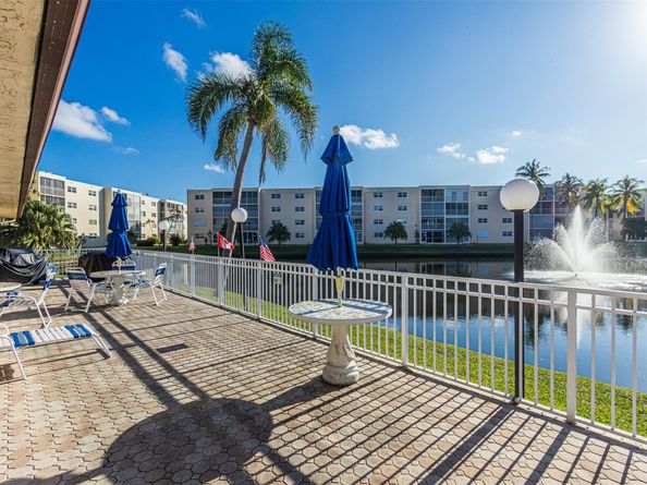414 SE 10th St 302, Dania Beach FL 33004