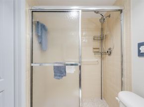 414 SE 10th St 302, Dania Beach FL 33004