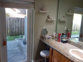 7921 NW 4th St, Plantation FL 33324