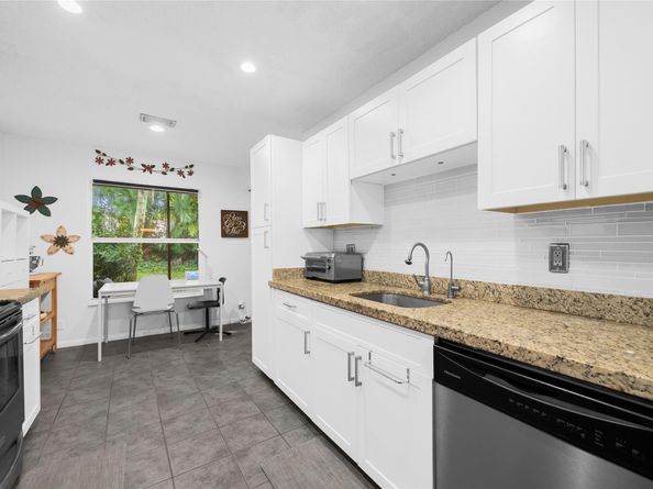 2559 NW 42nd Ave 2559, Coconut Creek FL 33066