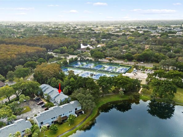 2559 NW 42nd Ave 2559, Coconut Creek FL 33066