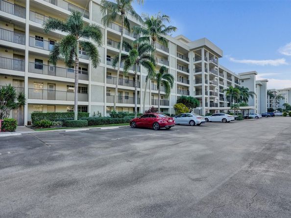 3001 S Course Dr 107, Pompano Beach FL 33069